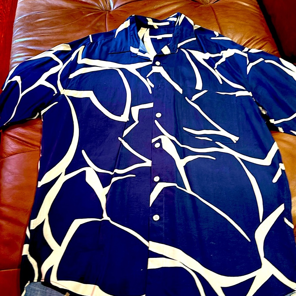 Men’s casual short sleeve shirt
